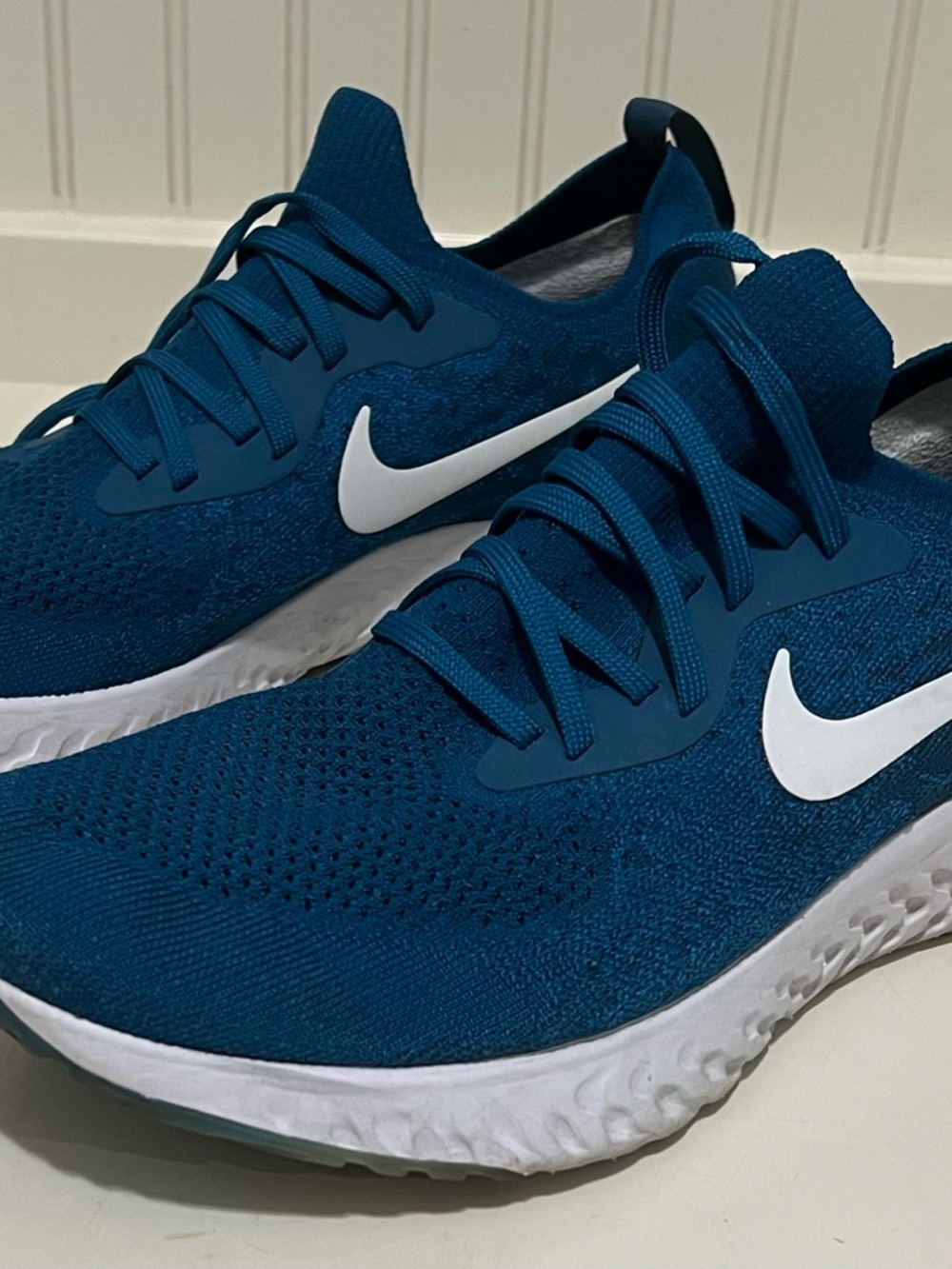 Nike Men's Athletic Running Shoes - Teal Blue with White Swoosh